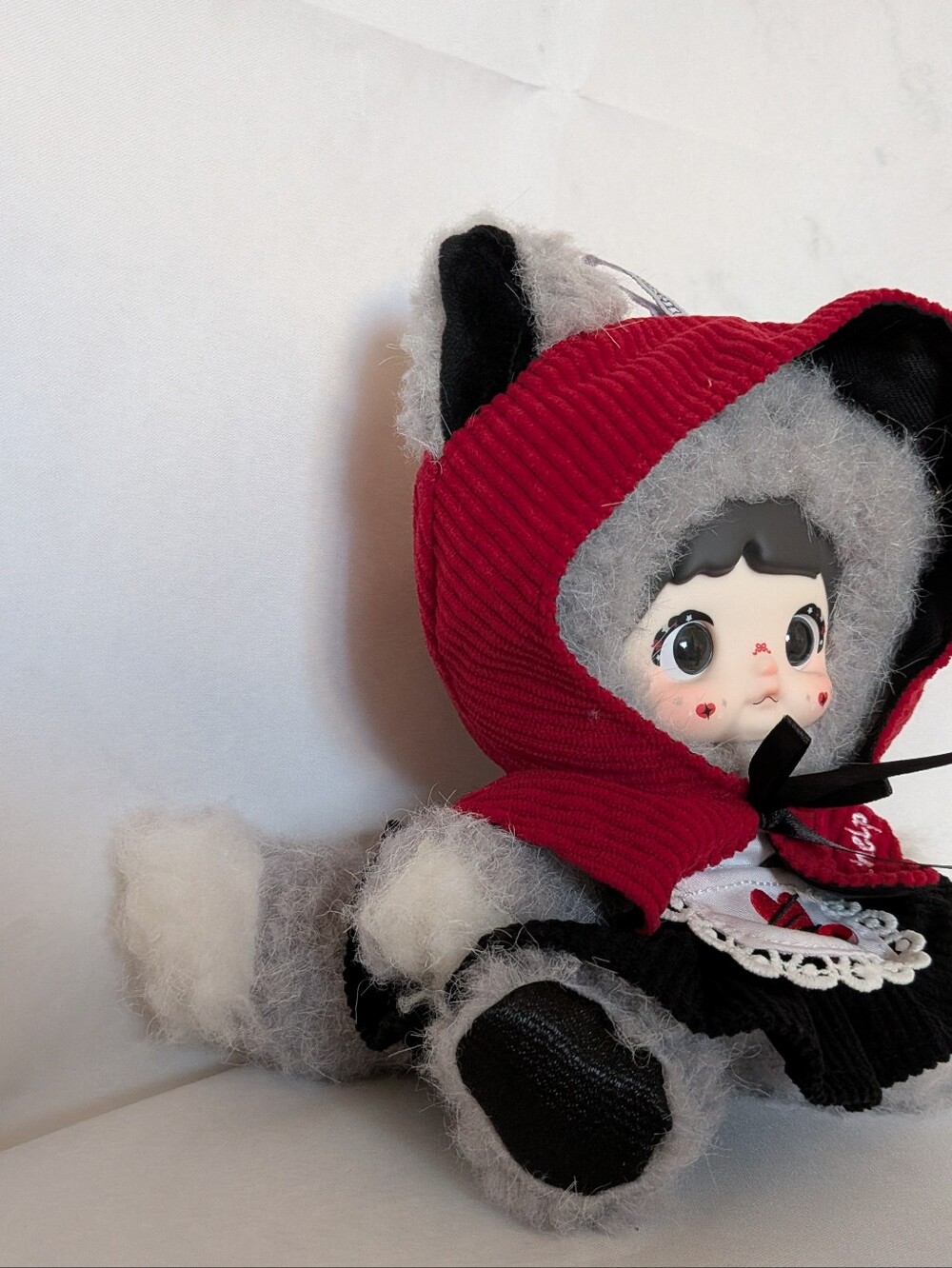 Top Toy Nommi x Heymi Mischief Alliance Plush Pendant Series - Wolf Girl - Picture 4 of 6
